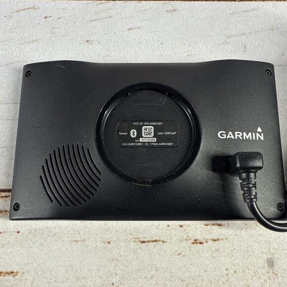 Garmin Nuvi 2597LMT GPS 5” Touch Screen Bundle w/Car Charge No Window Mount - Picture 3 of 4